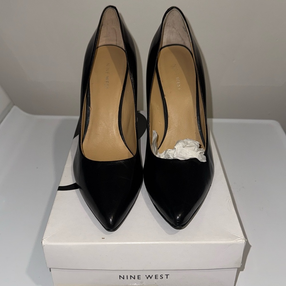 Nine West 9.5 Gwendle heels